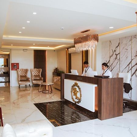 Royale Lalawi Hotel Āīzawl Екстериор снимка