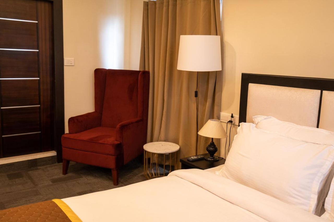 Royale Lalawi Hotel Āīzawl Екстериор снимка