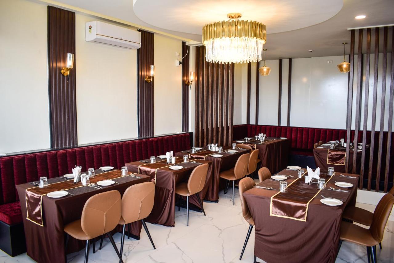 Royale Lalawi Hotel Āīzawl Екстериор снимка